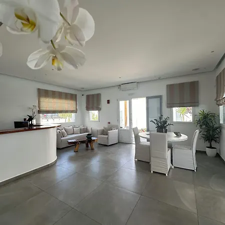 Anna-maria Mykonos Glastros (Mykonos)