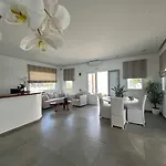 Anna-maria Mykonos Гластрос