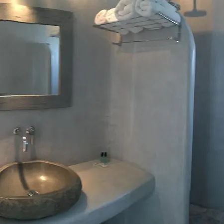 Anna-maria Mykonos グラストロス