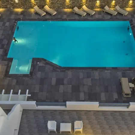 安娜玛丽亚米科诺斯公寓 3*